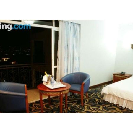 City Royal Resort Hotel Kyambogo  Exteriér fotografie