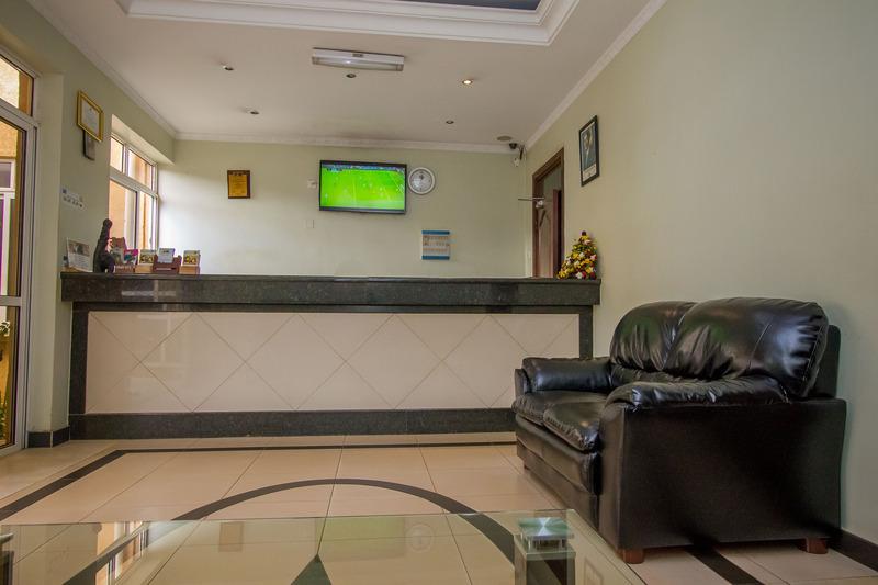 City Royal Resort Hotel Kyambogo  Exteriér fotografie