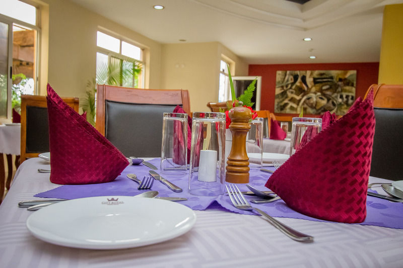 City Royal Resort Hotel Kyambogo  Exteriér fotografie