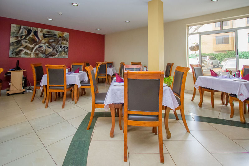 City Royal Resort Hotel Kyambogo  Exteriér fotografie