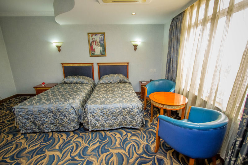 City Royal Resort Hotel Kyambogo  Exteriér fotografie