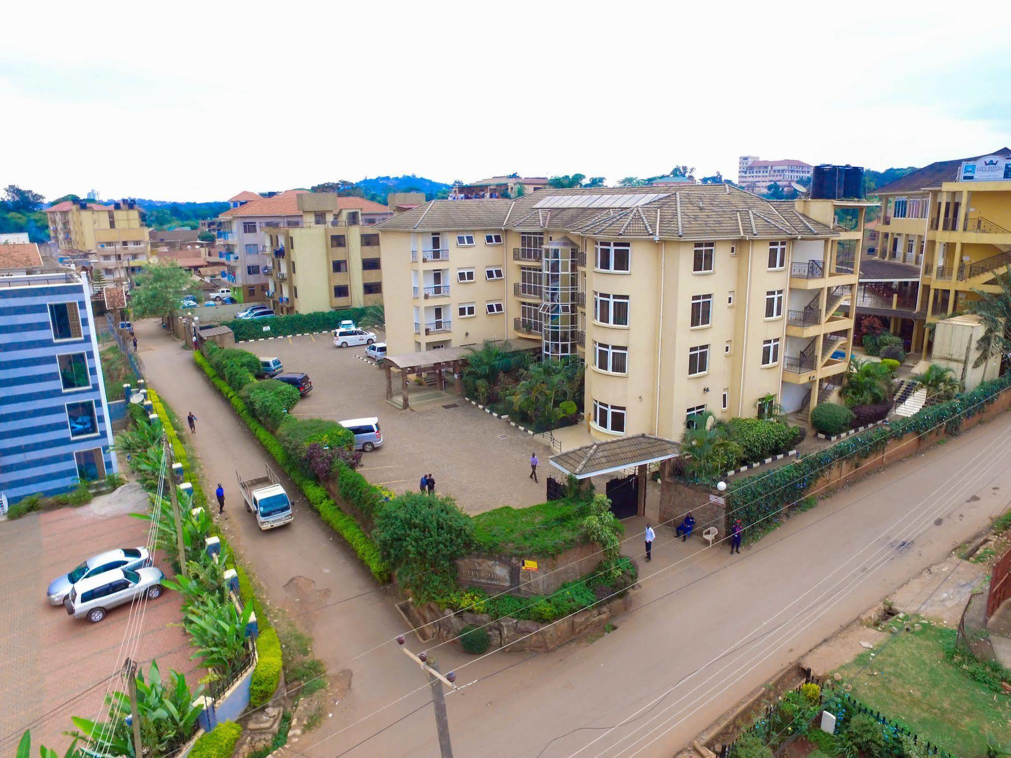 City Royal Resort Hotel Kyambogo  Exteriér fotografie