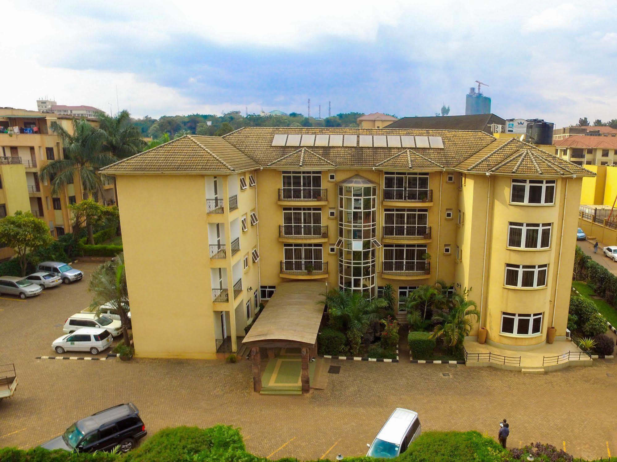 City Royal Resort Hotel Kyambogo  Exteriér fotografie