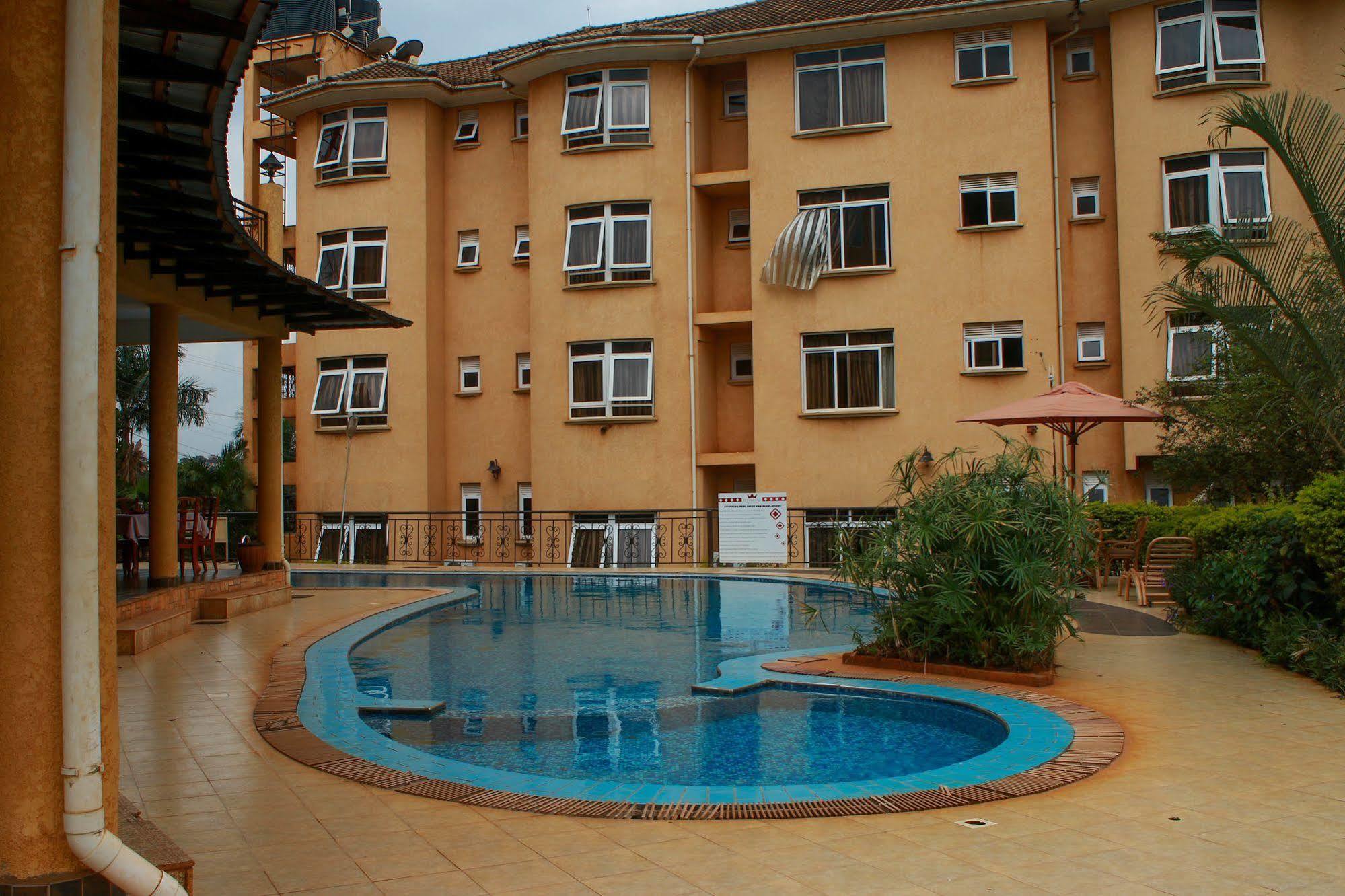 City Royal Resort Hotel Kyambogo  Exteriér fotografie